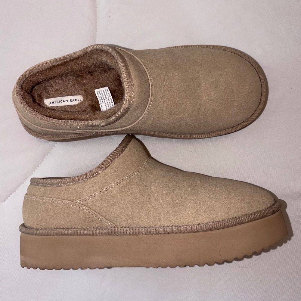 American Eagle Slip-On size 8